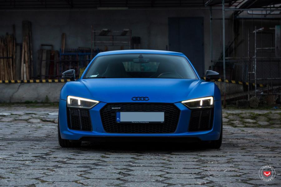  Audi R8 V10 on Vossen Wheels (CG-209T) 2018 года  (фото 7 из 33)